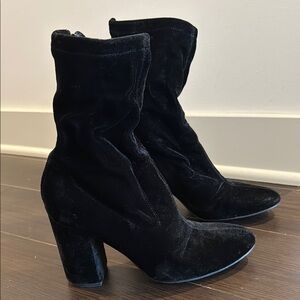 Guess Black Velvet Ankle Boots